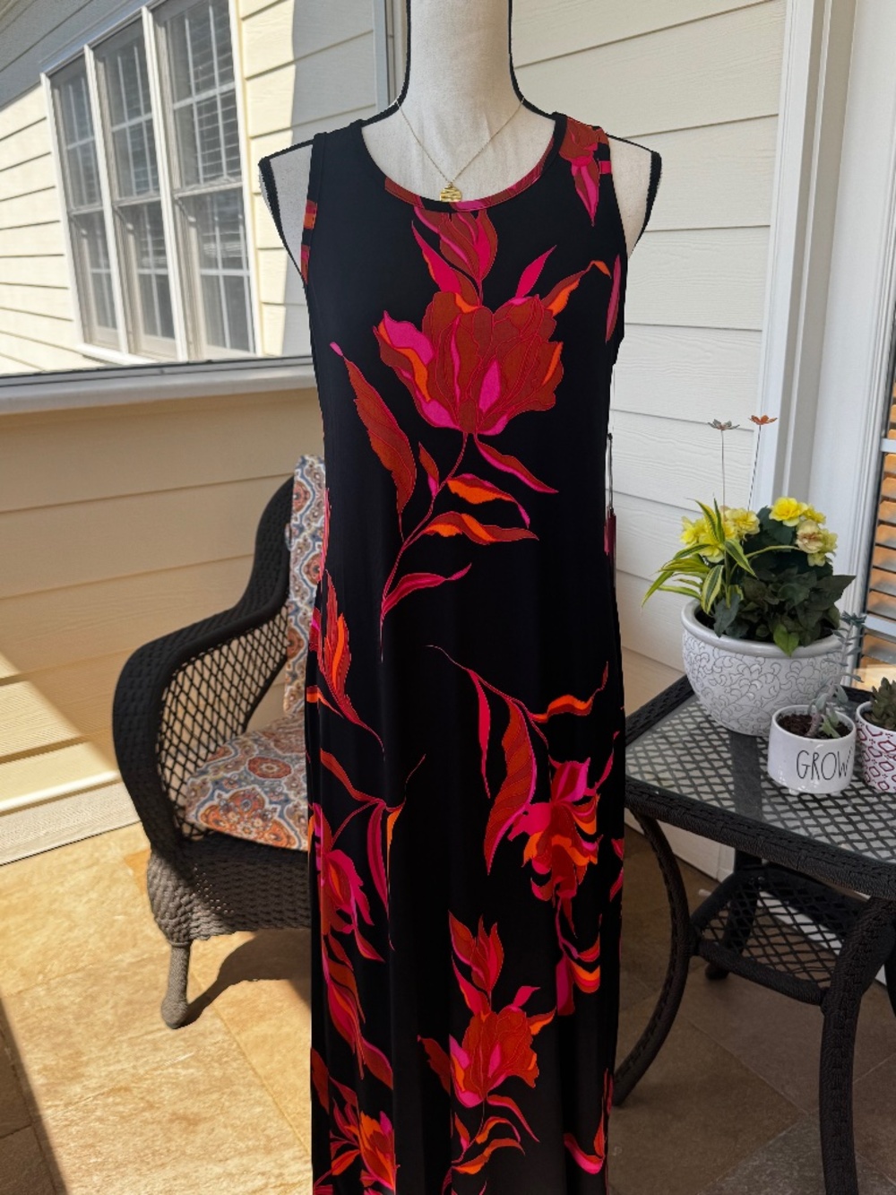Vince Camuto Maxi Dress - Black and Pink - NWT - Size M